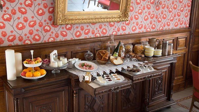 Logis Hotel De France Restaurant Grill Domfront  Eksteriør billede